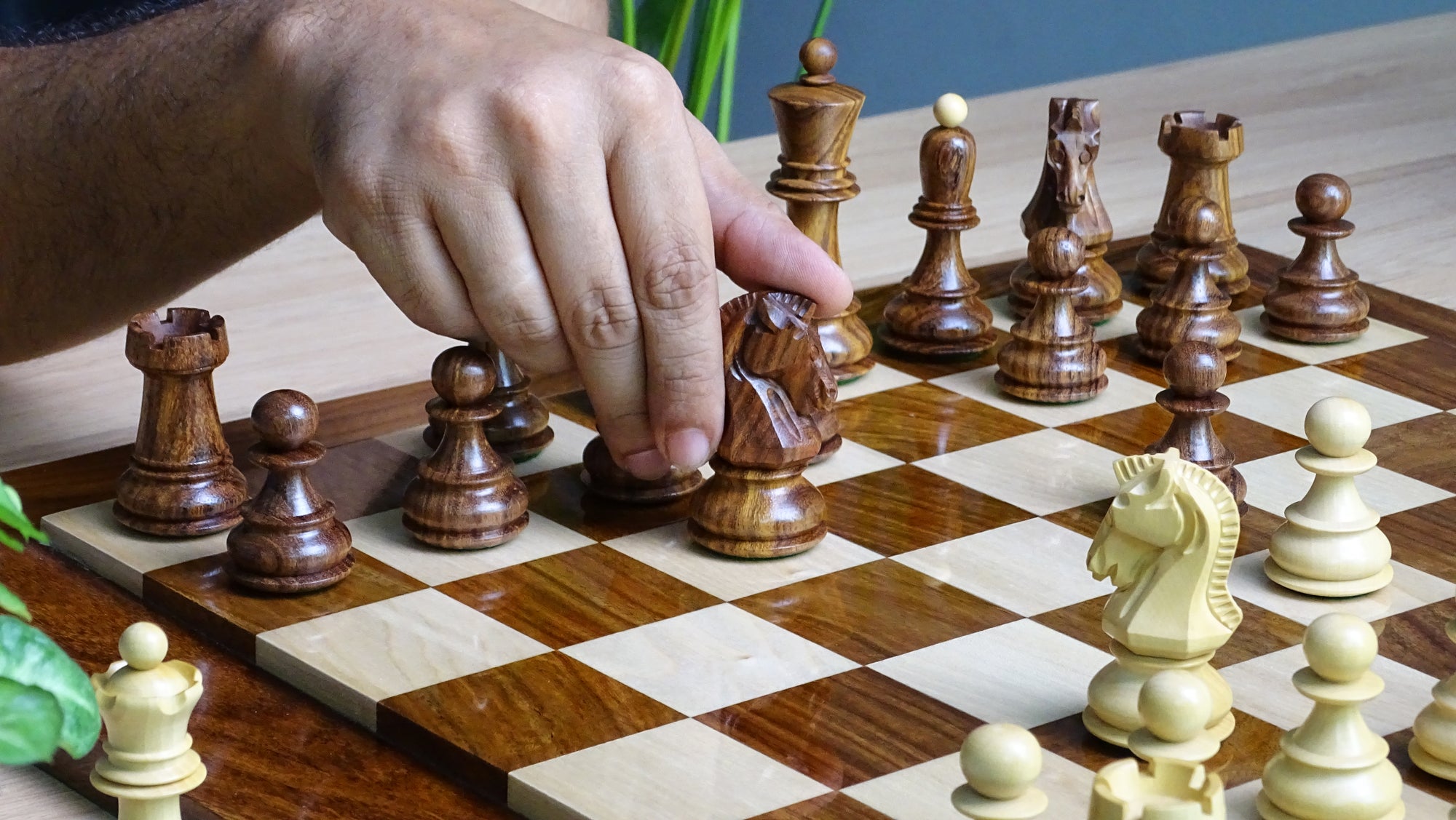 3.7 inch 1950 Dubrovnik Championship Weighted Chess Pieces in Sheesham & Boxwood