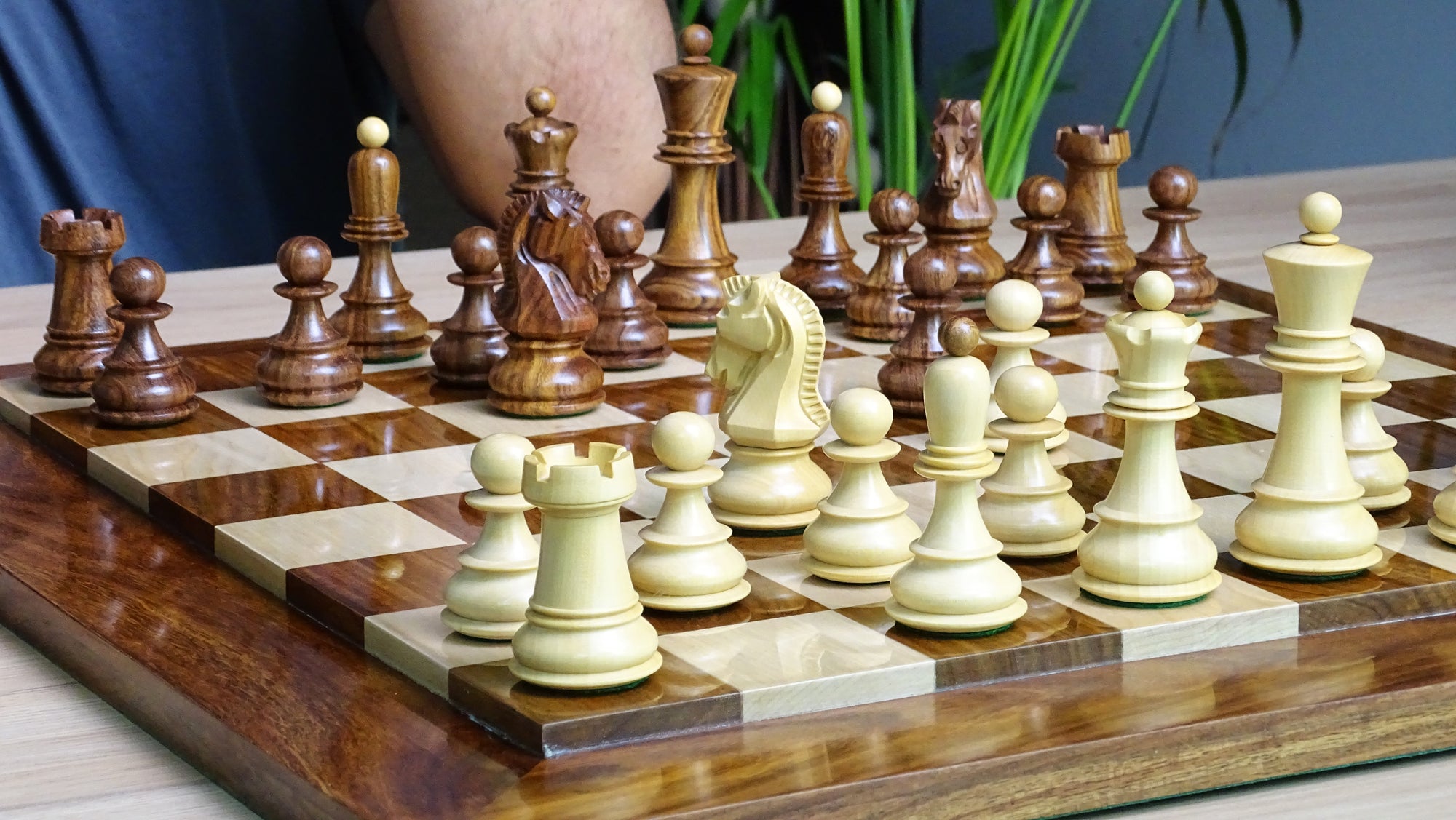 3.7 inch 1950 Dubrovnik Championship Weighted Chess Pieces in Sheesham & Boxwood