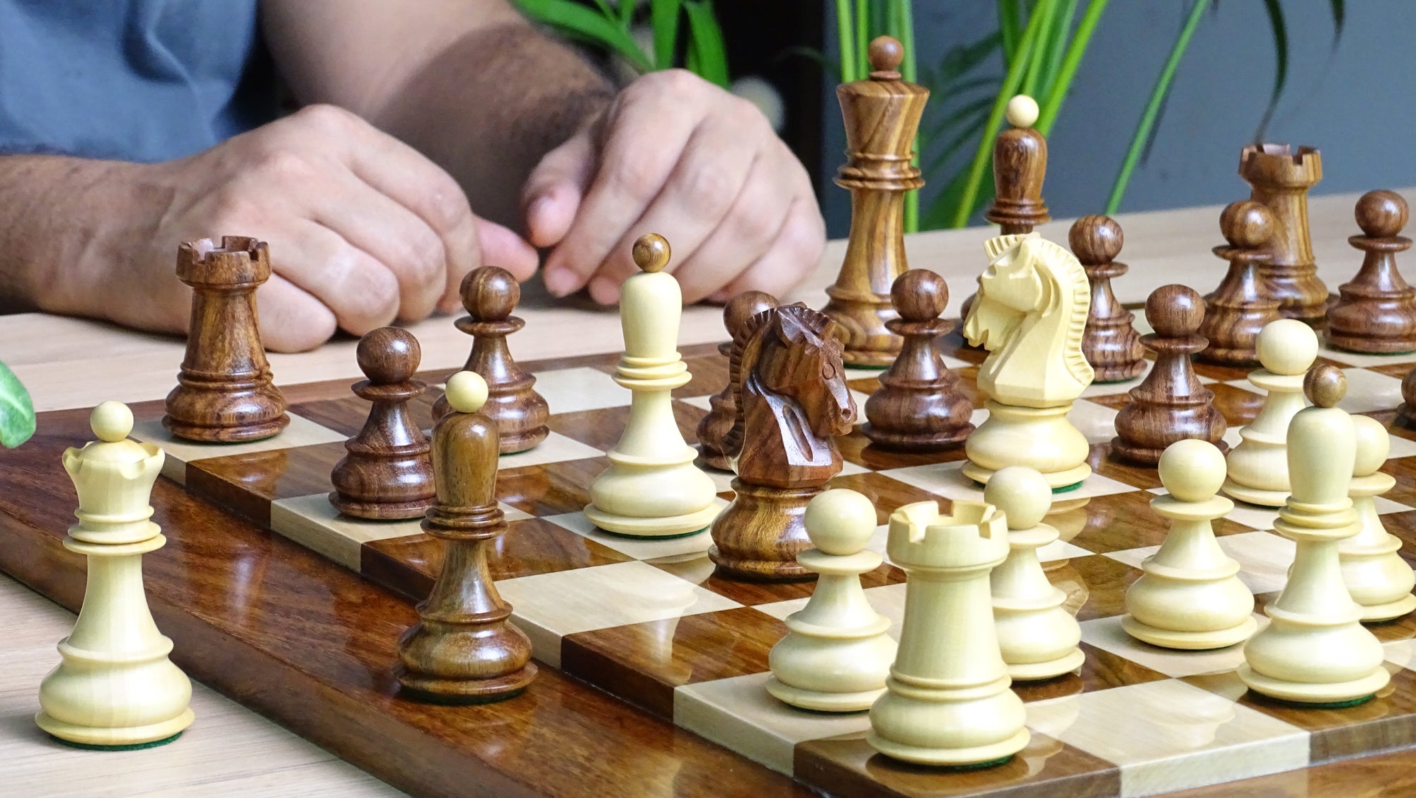 3.7 inch 1950 Dubrovnik Championship Weighted Chess Pieces in Sheesham & Boxwood