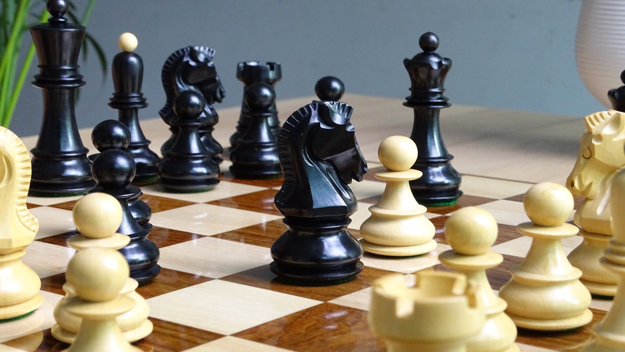 3.7 inch 1950 Dubrovnik Weighted Handrafted Chess Pieces in Ebony & Boxwood