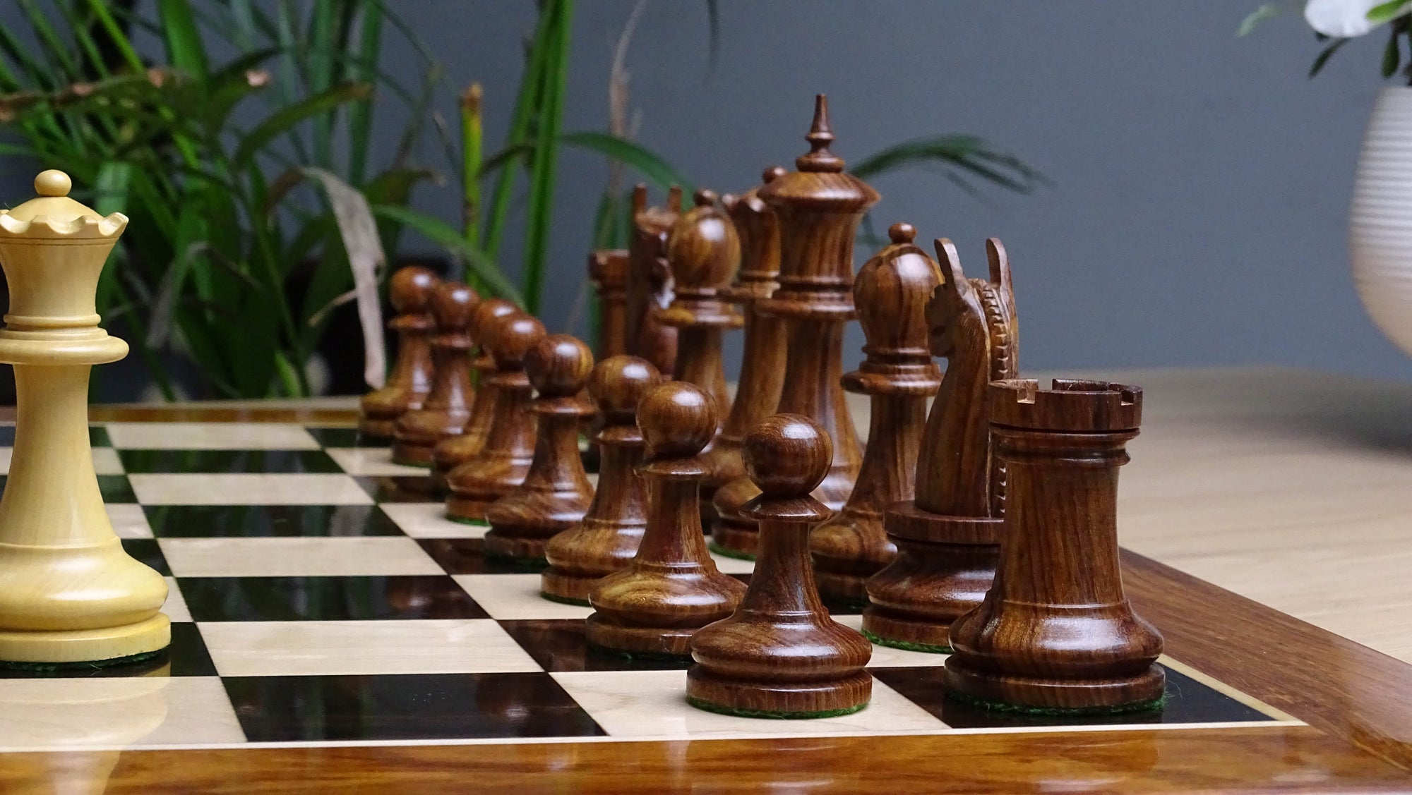 1904 Reproduced American Chess Company's Tournament 3.8 Inch Chess Pieces in Sheesham & Natural Boxwood - 1000 Grams Weight