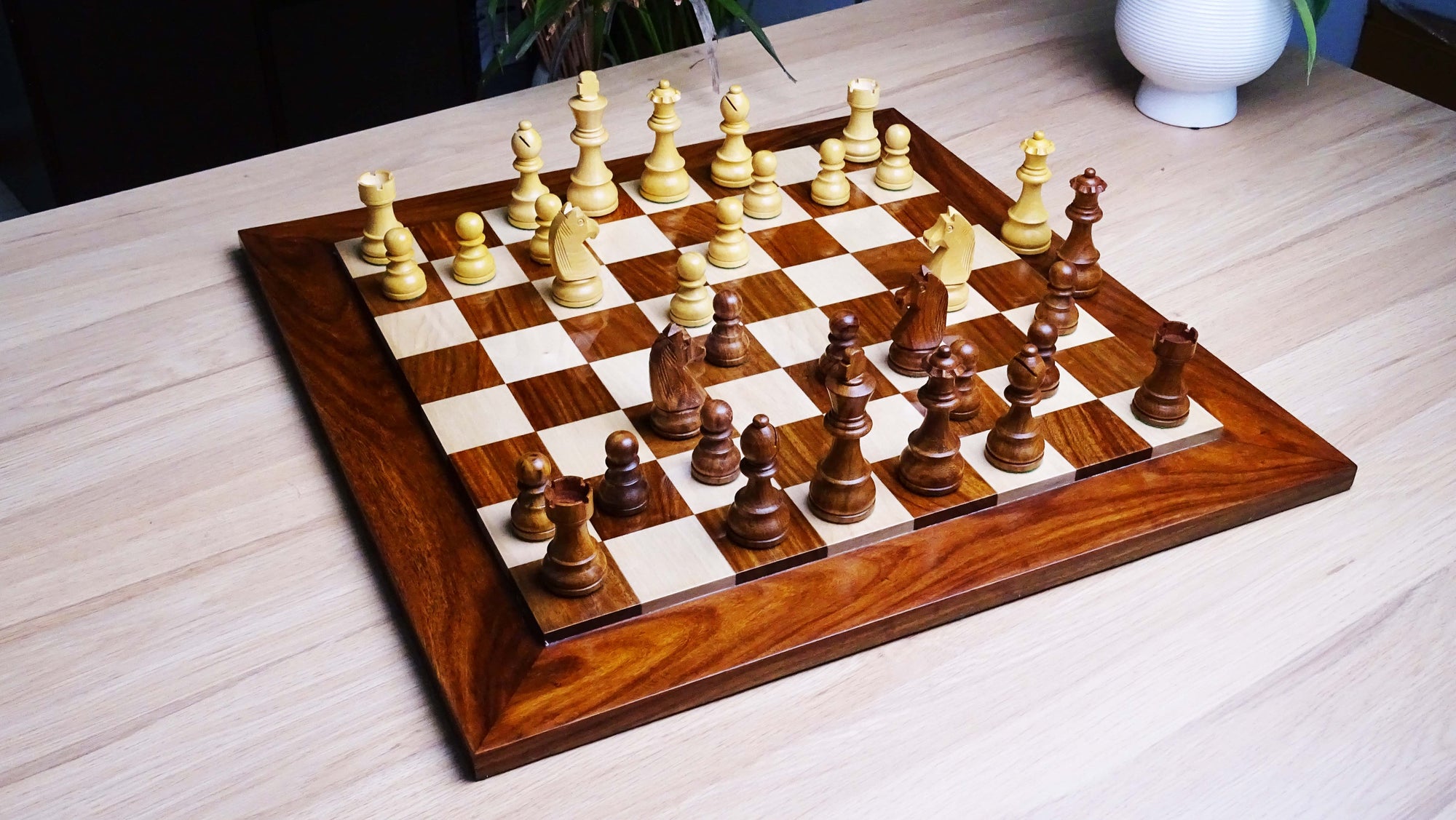 The FIDE Approved Tournament Wooden Chess Pieces in Sheesham & Boxwood 3 ¾ Inch King - 1050 Gms Weight