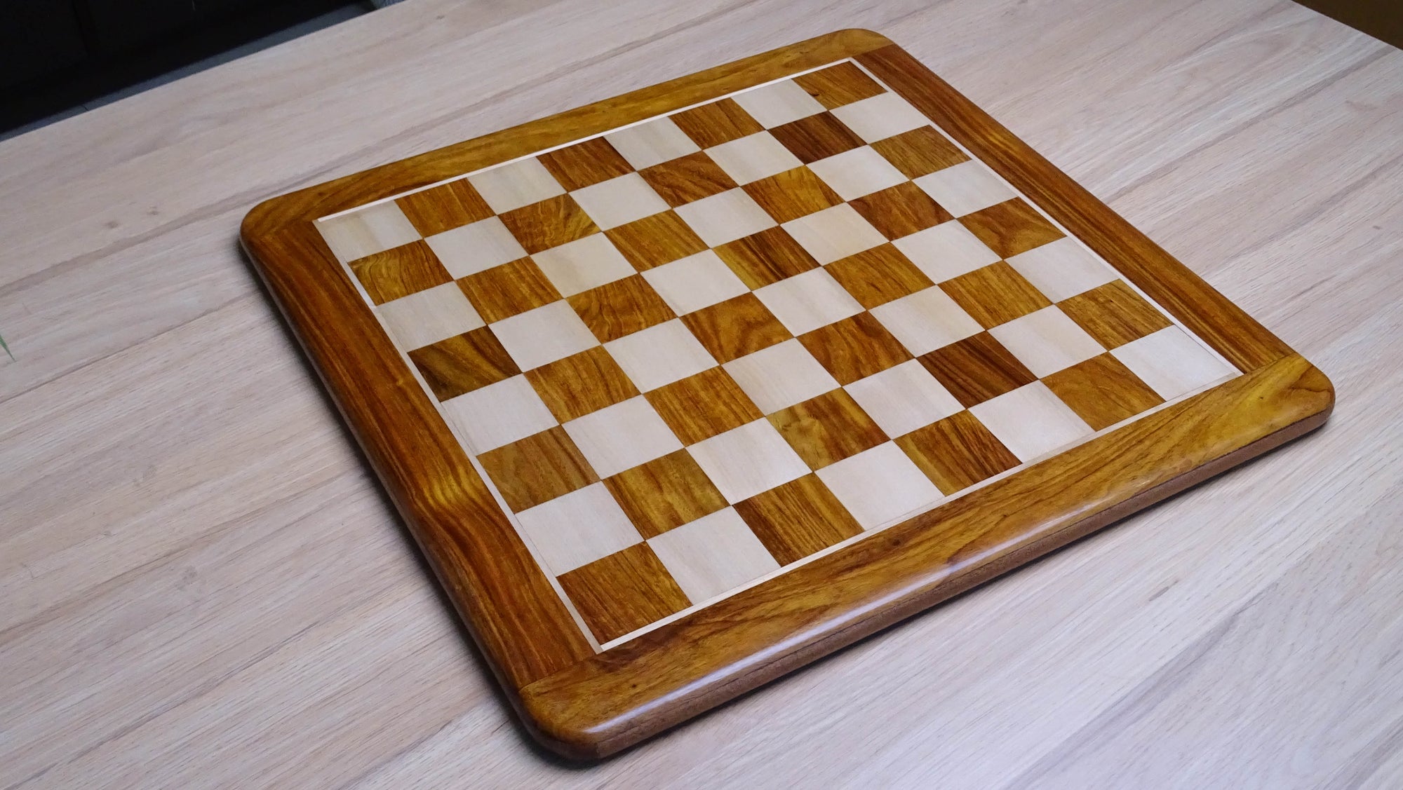 19 inch Solid Wood Chess Board in Sheesham Wood and Maple Wood - 50 mm Square