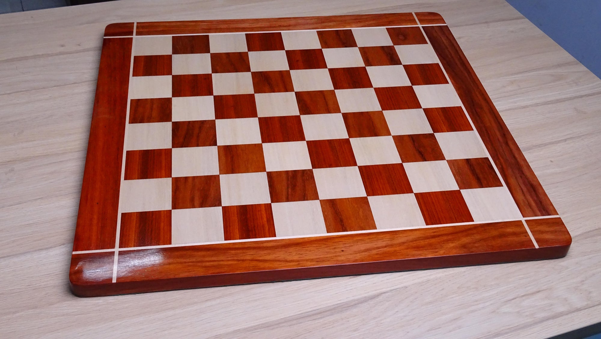 23 inch Luxury Solid Wood Chess Board in Padauk Wood and Maple Wood - 60 mm Square