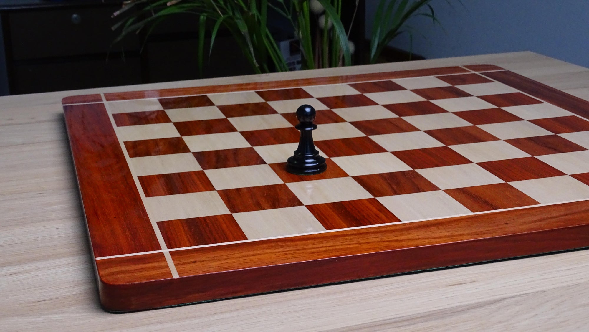 23 inch Luxury Solid Wood Chess Board in Padauk Wood and Maple Wood - 60 mm Square