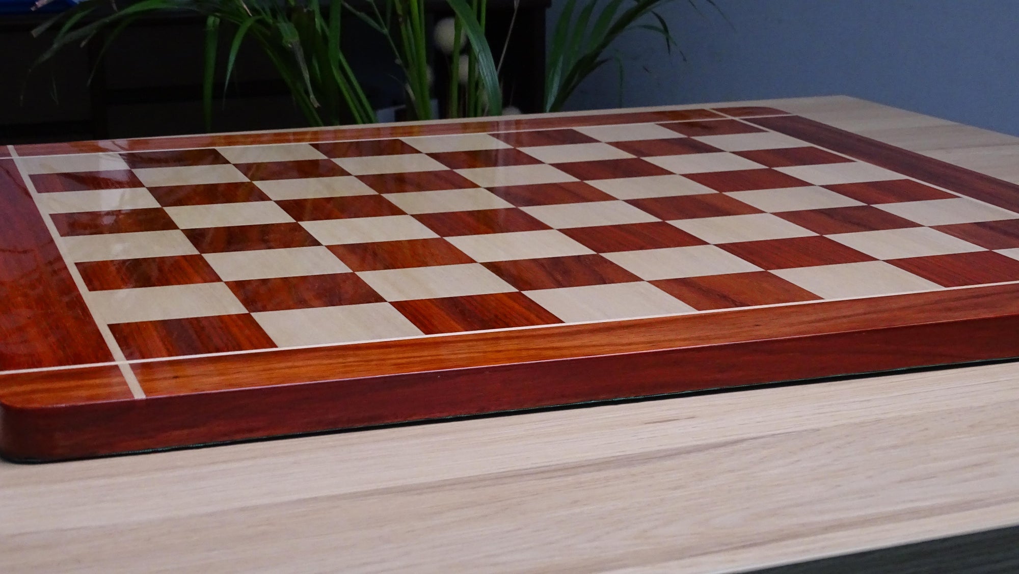 23 inch Luxury Solid Wood Chess Board in Padauk Wood and Maple Wood - 60 mm Square