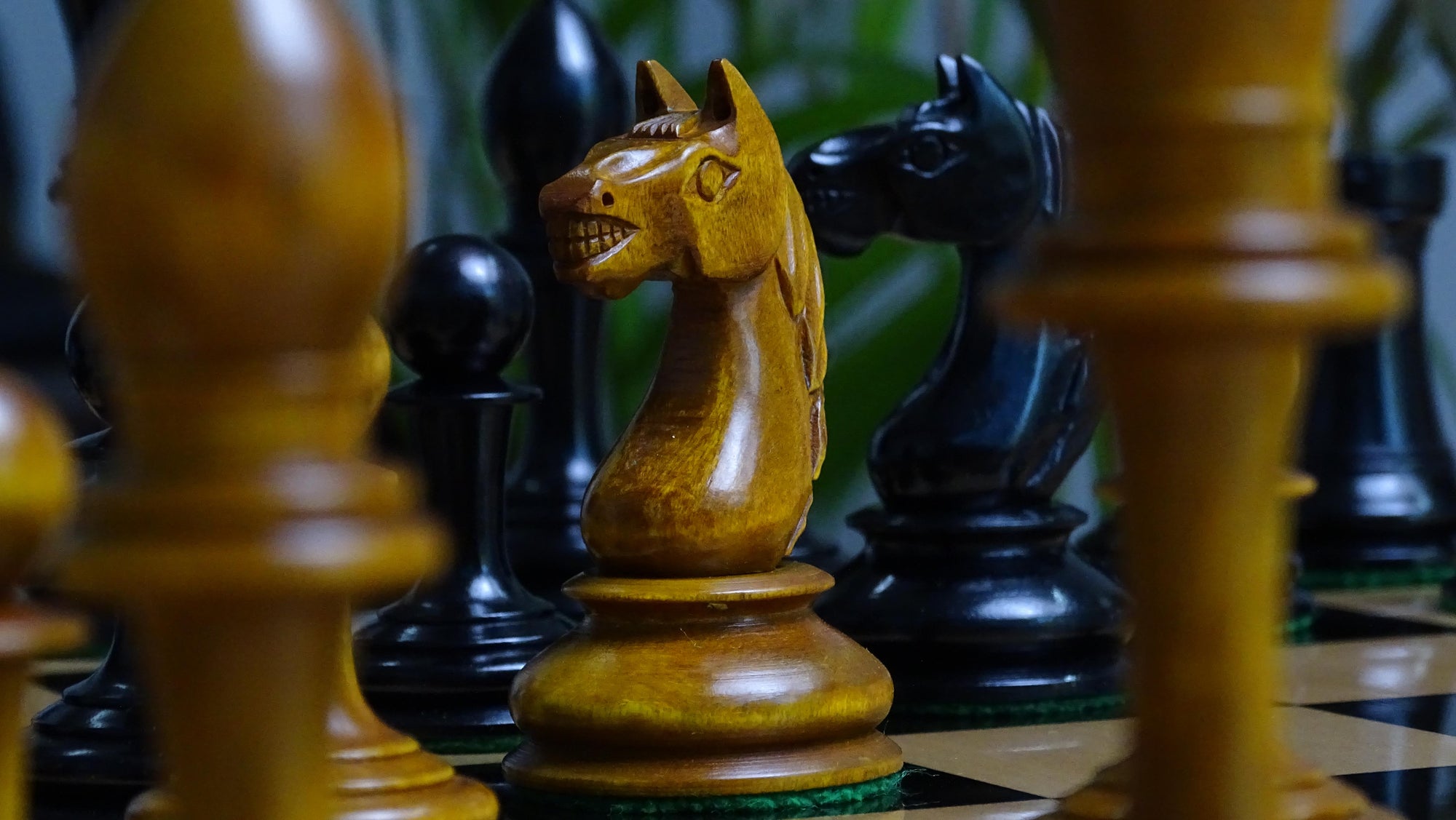 Antonio Fabiano 1933 Soviet Era Botvinnik Style Weighted Chess Pieces in Ebony & Antique 3.8 Inch King - 1150 GMS Weight