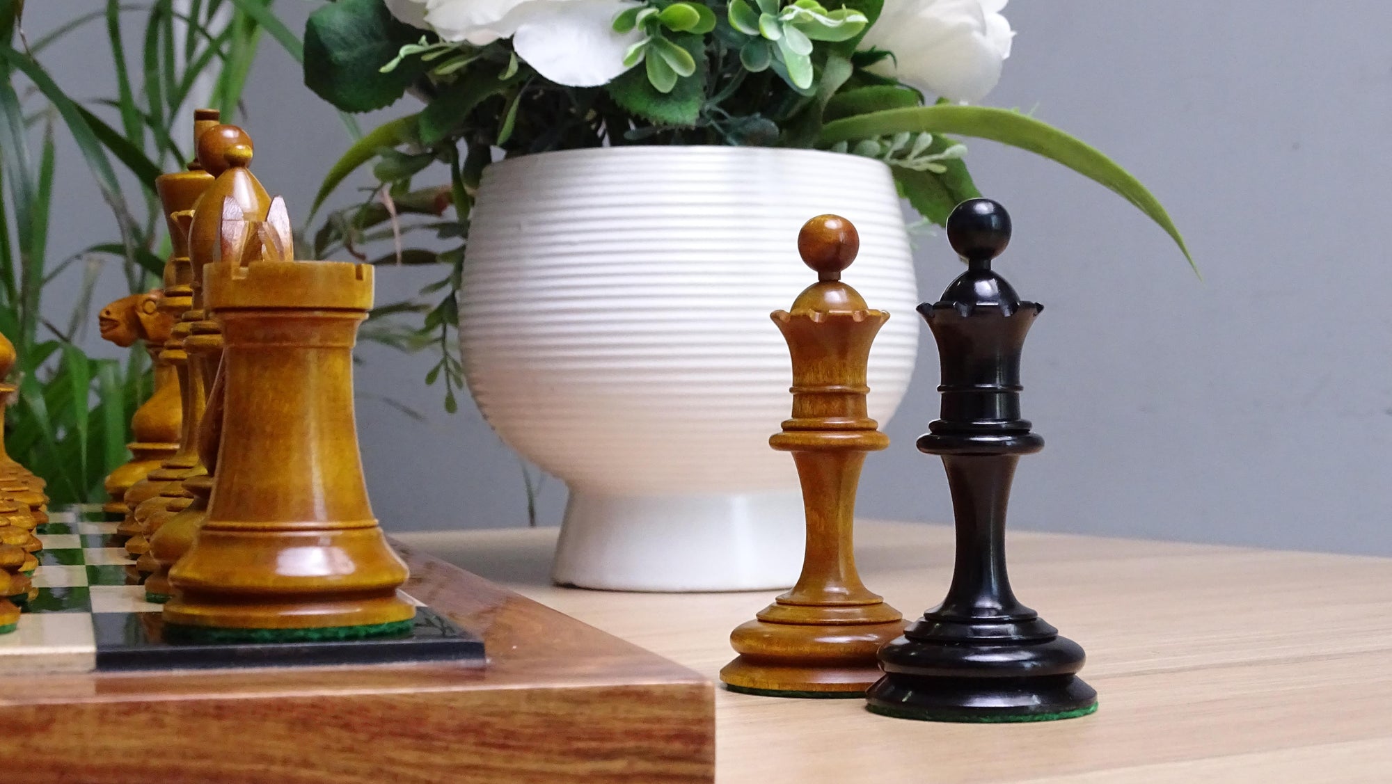 Antonio Fabiano 1933 Soviet Era Botvinnik Style Weighted Chess Pieces in Ebony & Antique 3.8 Inch King - 1150 GMS Weight