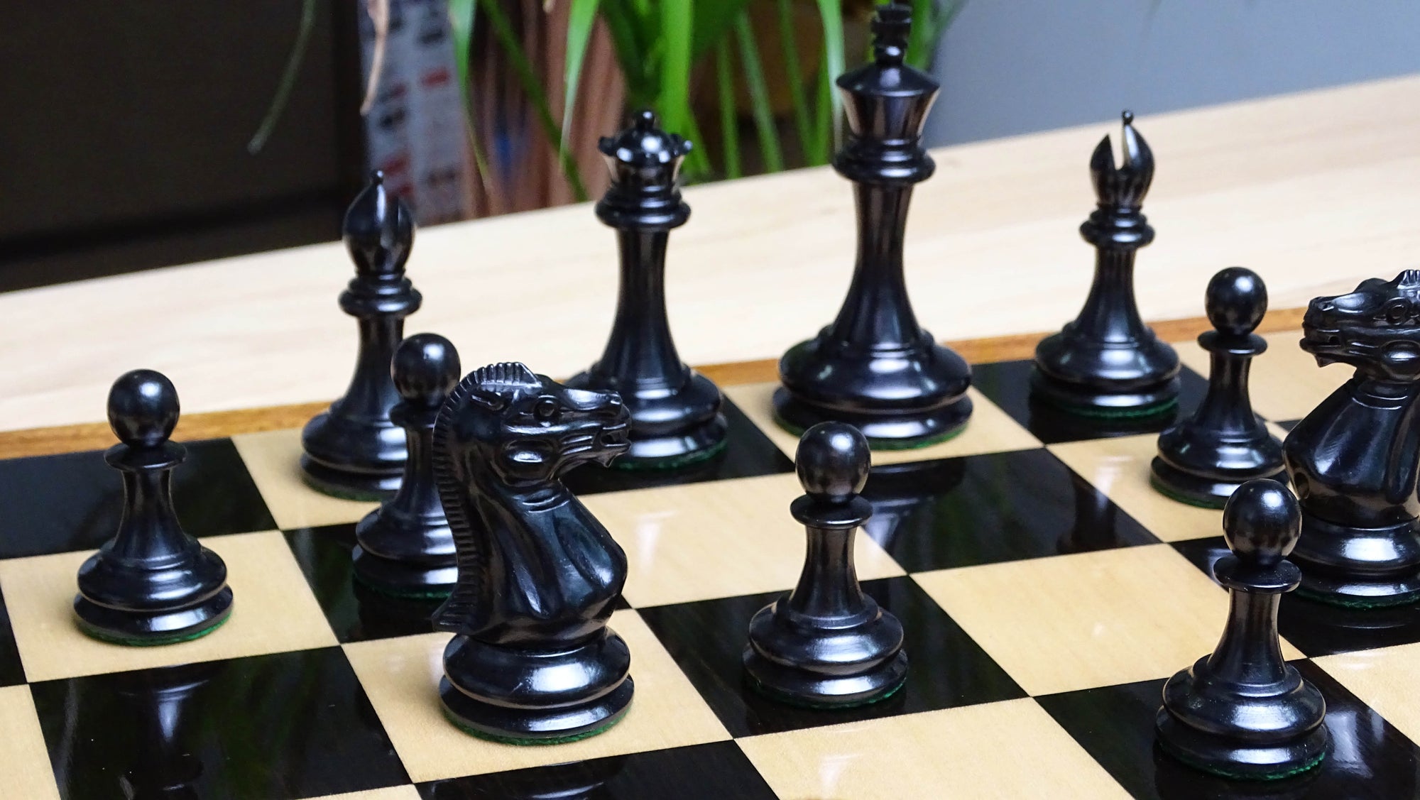 The 1849 Cooke Type 2 Jaques Staunton Weighted 3.5 inch King Chess Pieces in Ebony wood and Vintage Antique Boxwood - 1100 Grams Weight