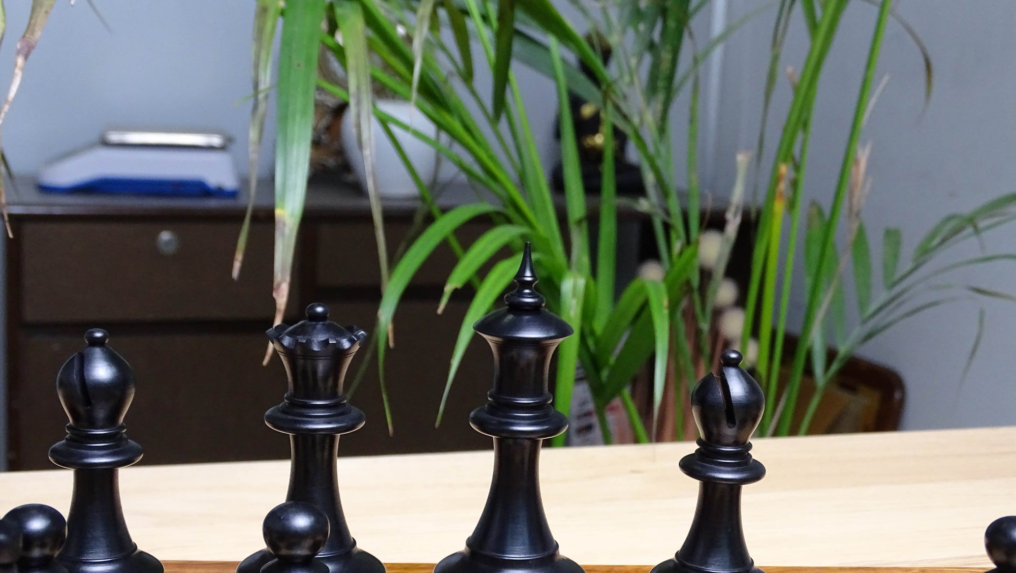 1904 American Chess Company's Tournament 3.8 Inch Reproduced Chess Pieces in Black Ebonized & Antique Boxwood - 1000 Grams Weight