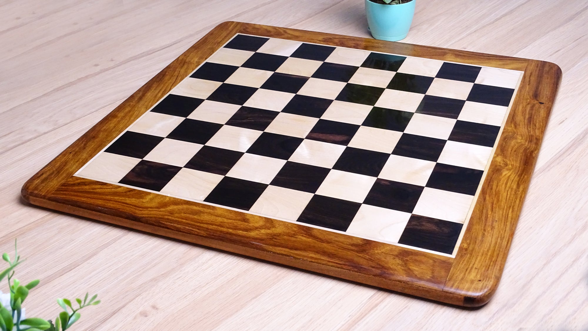 Ebony Wood chess board
