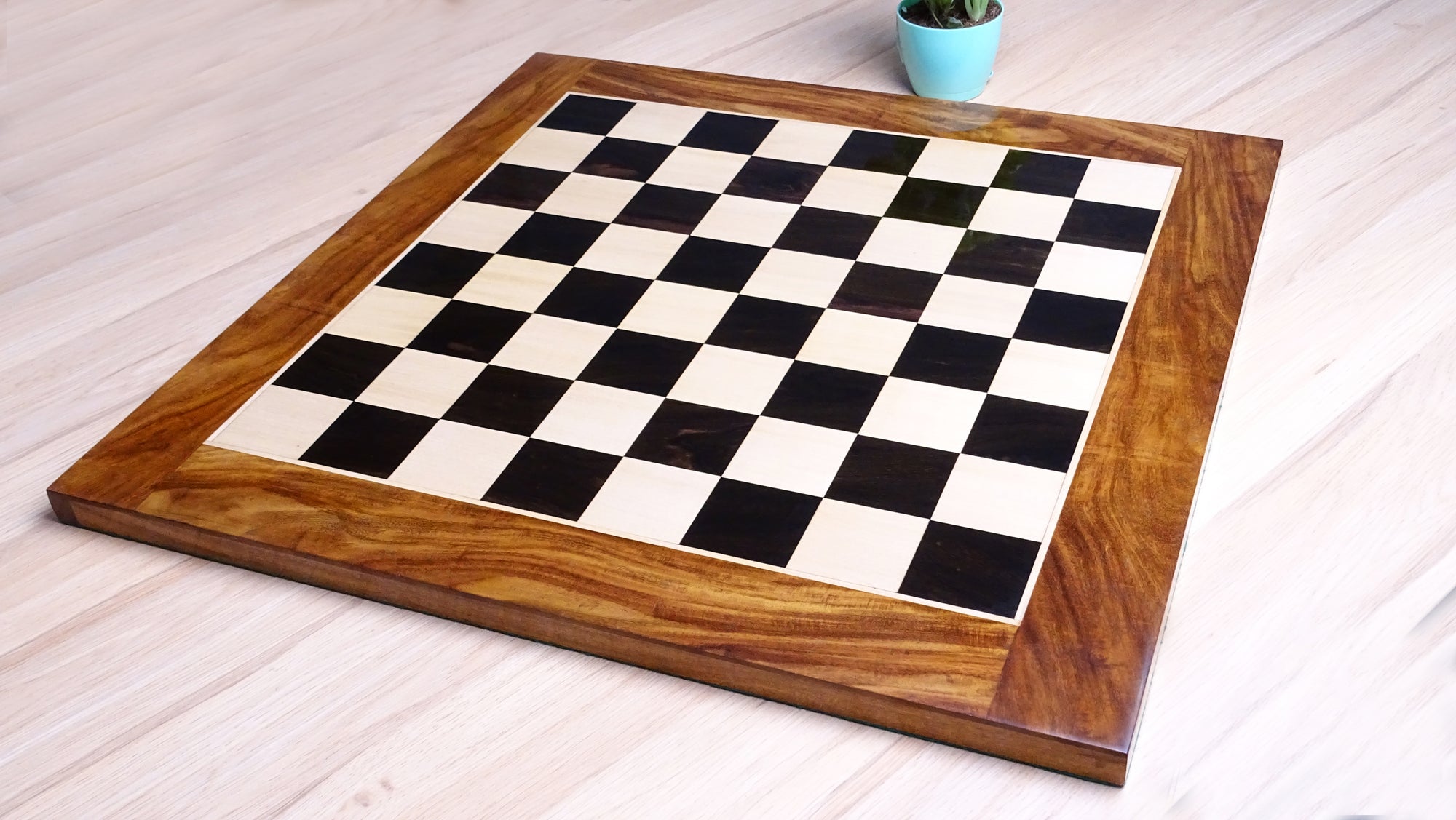 23 inch Square Solid Wood Chess Board in Ebony & Maple Wood w/ Sheesham Border