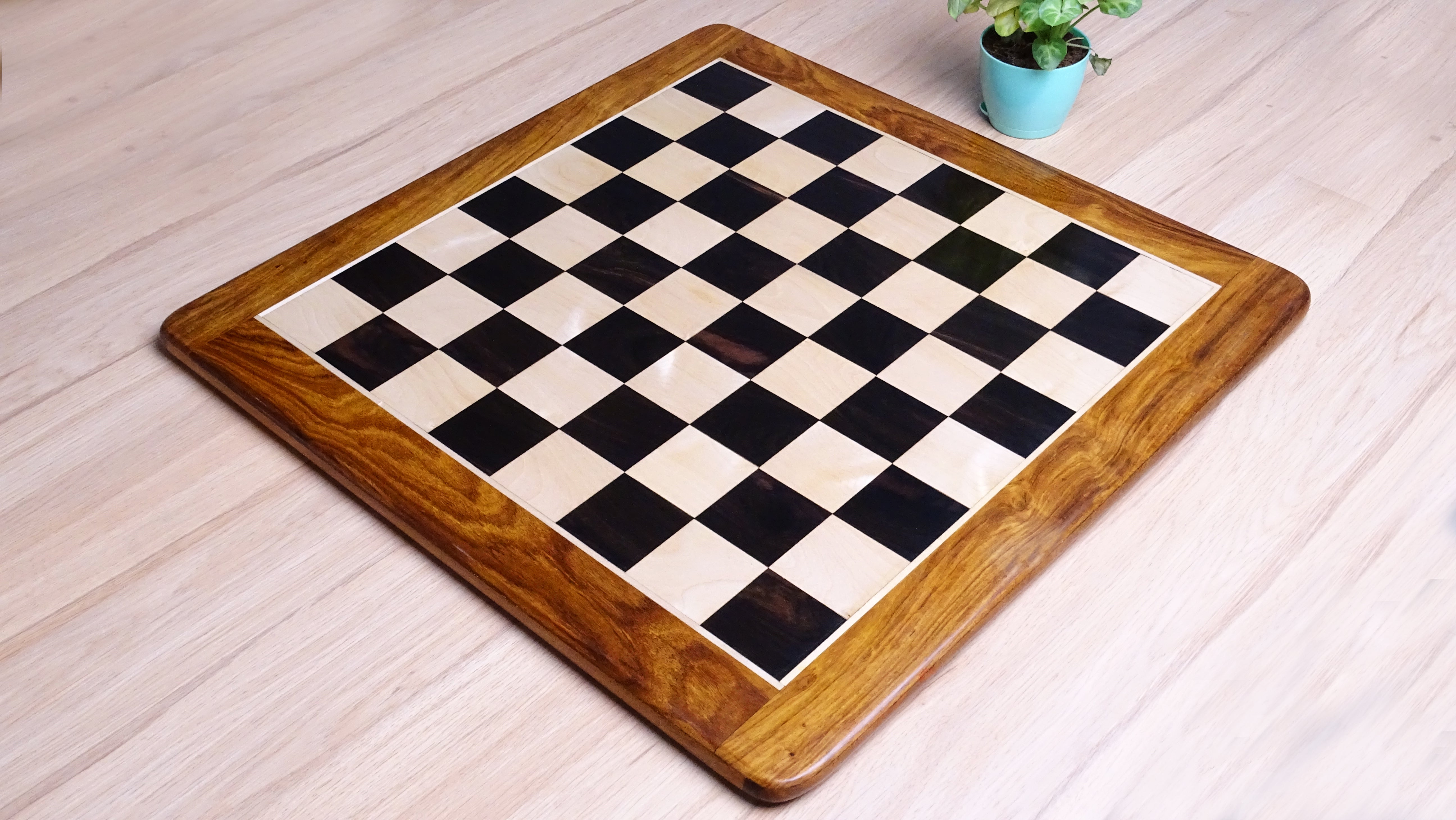 21 inch Solid Wood Chess Board in Ebony Wood and Maple Wood - 53mm