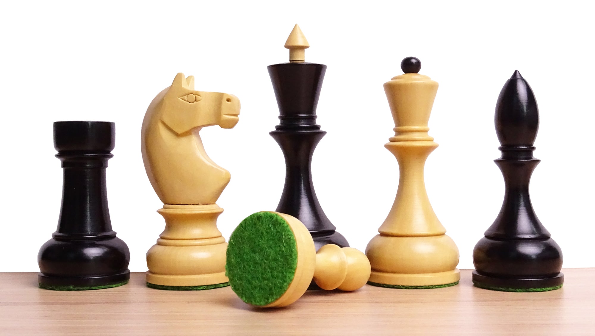 Circa 1930s "Leningrad Schoolboy" Soviet Chess Pieces in Ebonized & Boxwood - 4.2 inch King